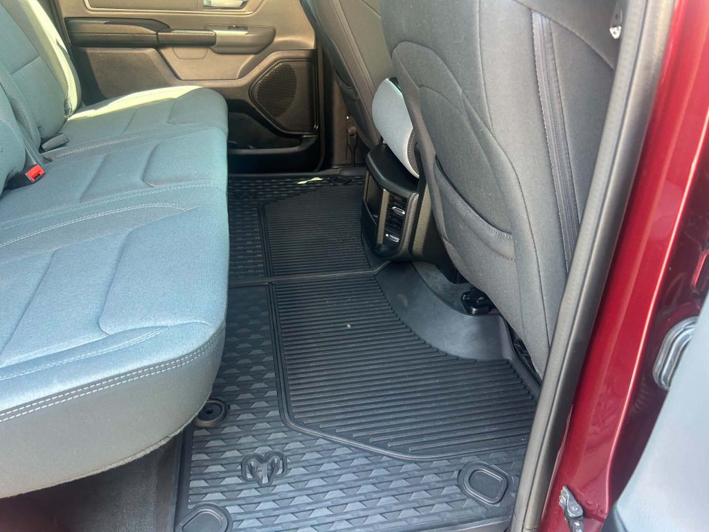 2021 RAM 1500 Image 12