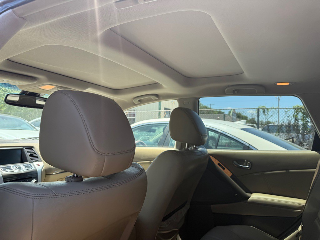 2012 Nissan Murano Image 12