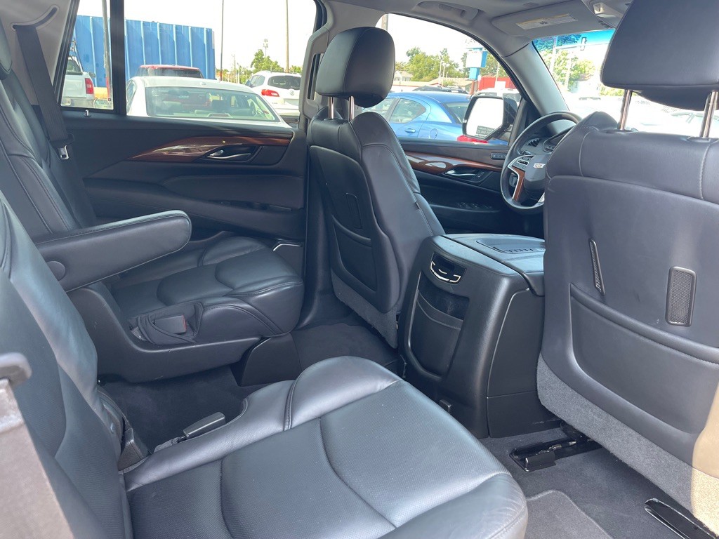2018 Cadillac Escalade Image 8