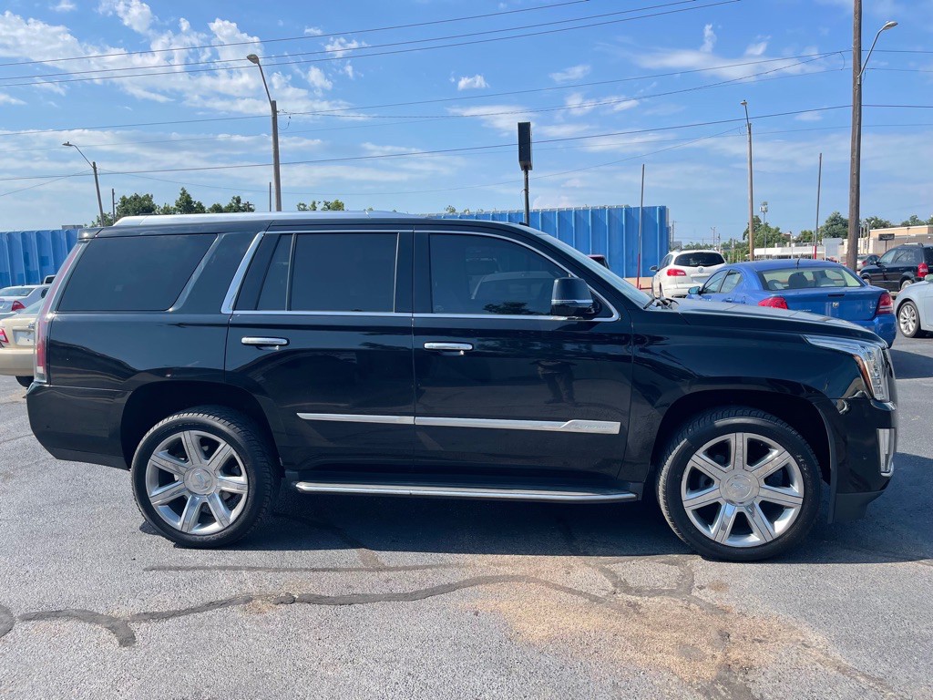2018 Cadillac Escalade Image 12