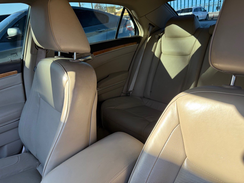 2012 Chrysler 300 Image 18