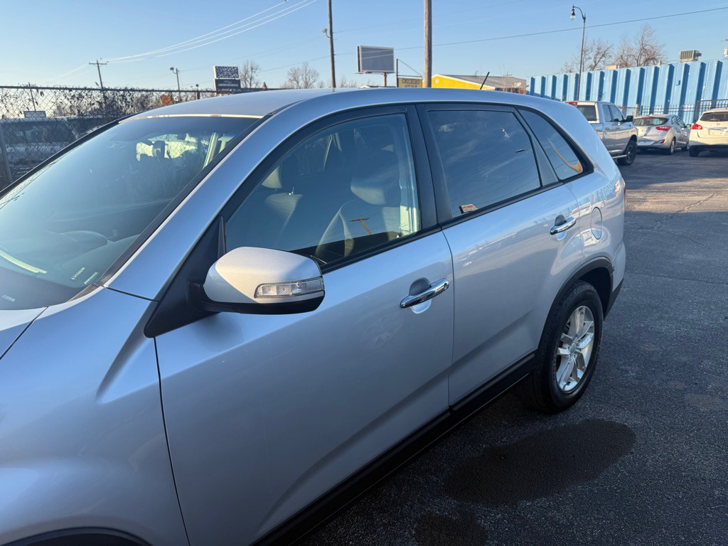 2014 Kia Sorento Image 8