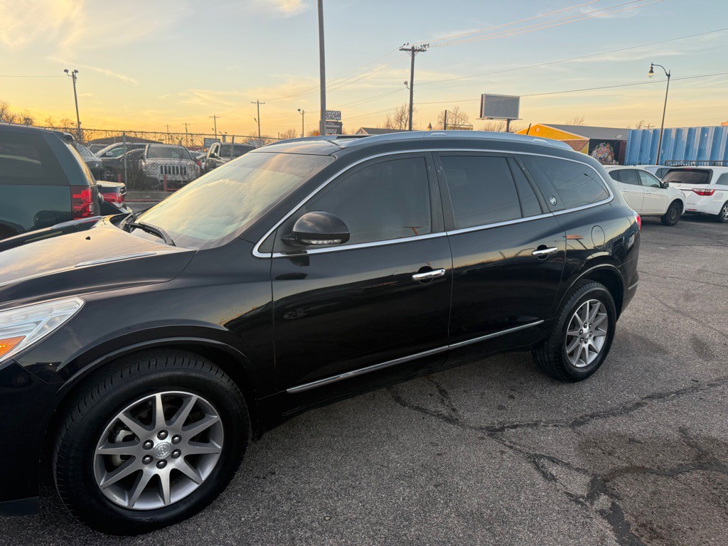2017 Buick Enclave Image 7