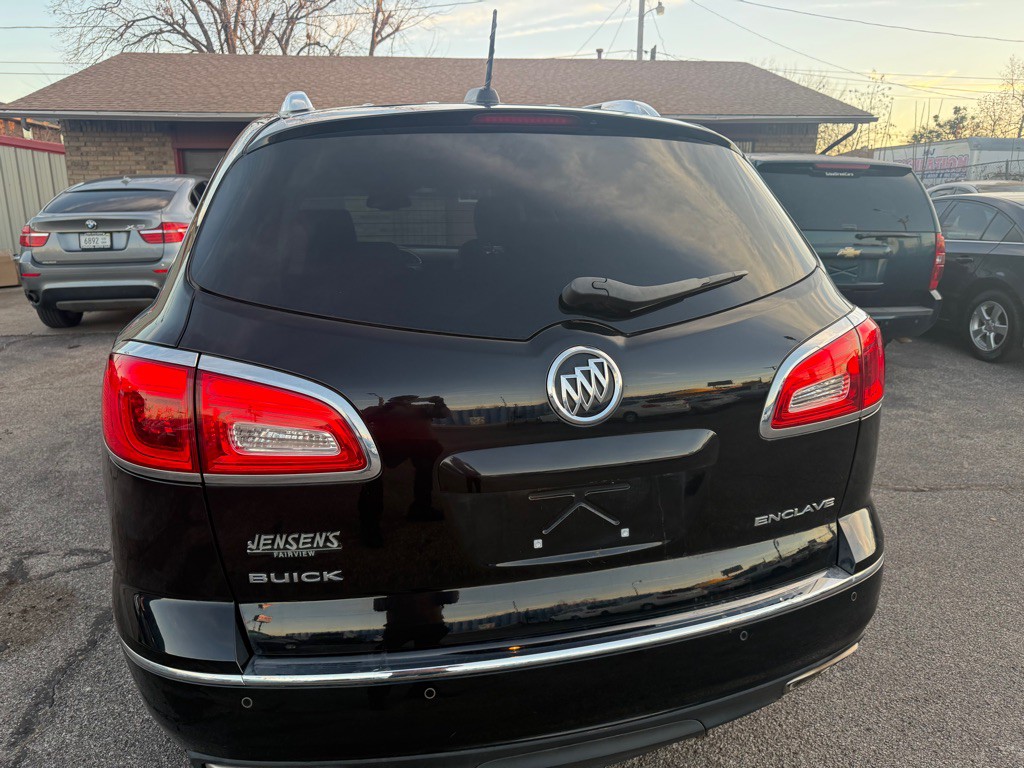 2017 Buick Enclave Image 10