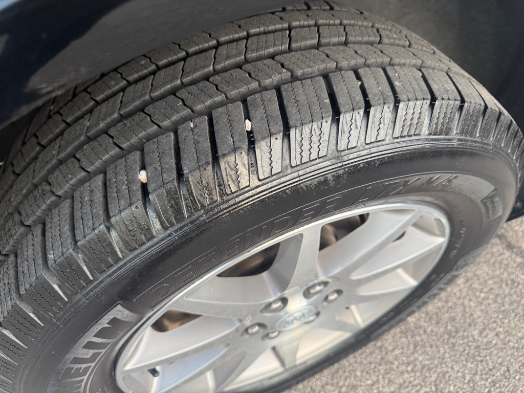 2017 Buick Enclave Image 13