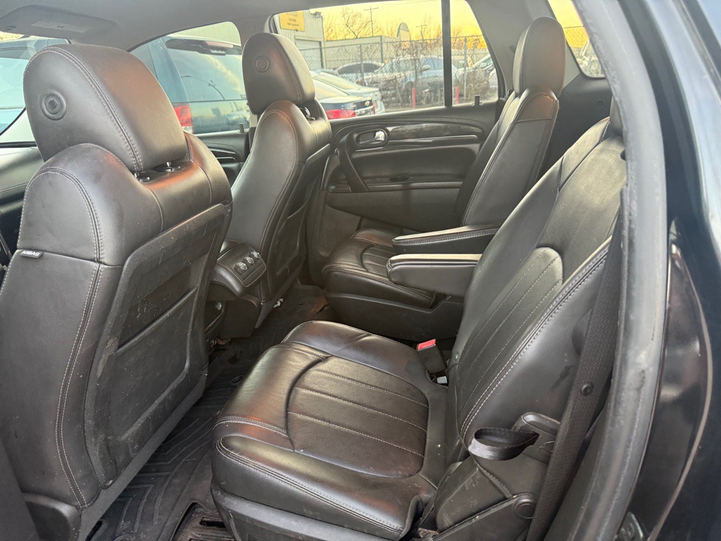 2017 Buick Enclave Image 23