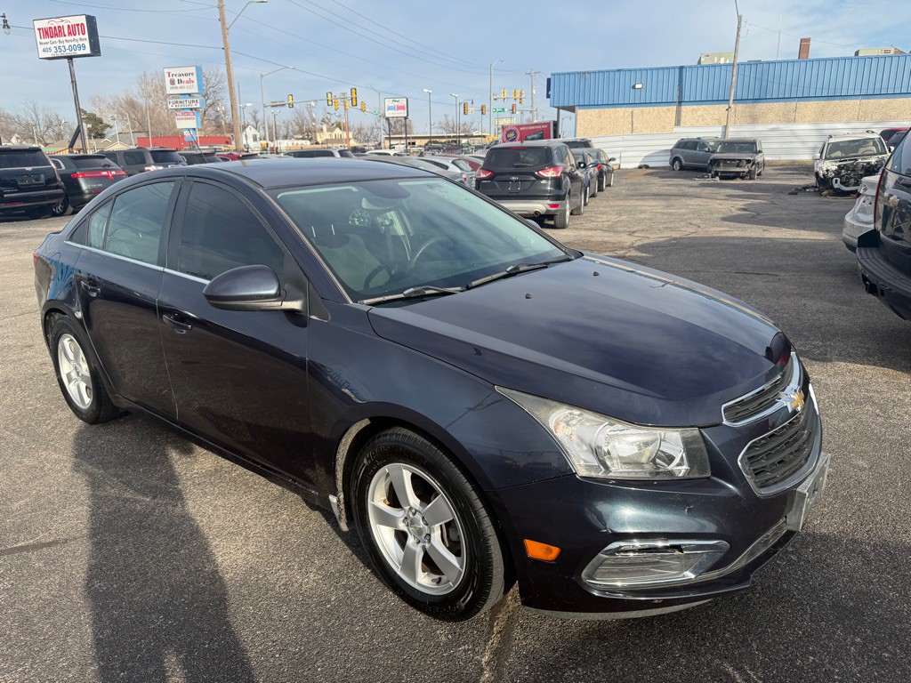 2016 Chevrolet Cruze Image 3