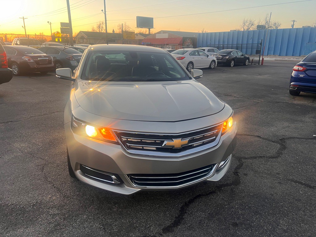 2015 Chevrolet Impala Image 2