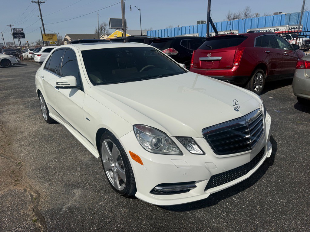 2012 Mercedes-Benz E-Class Image 1