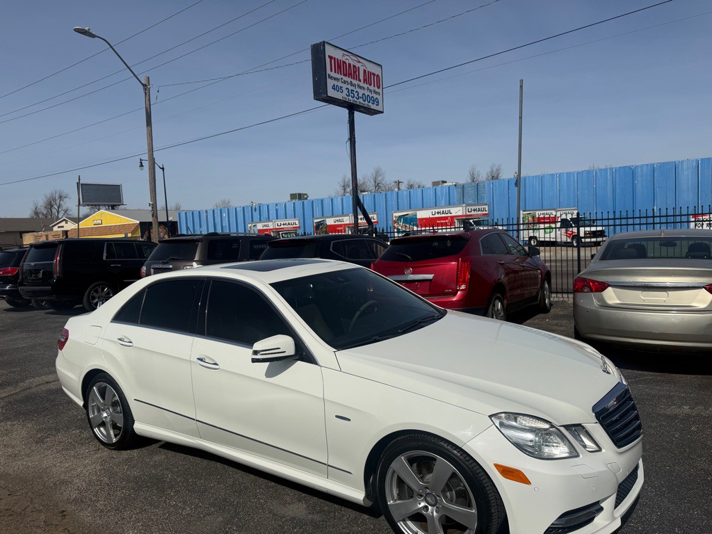 2012 Mercedes-Benz E-Class Image 4