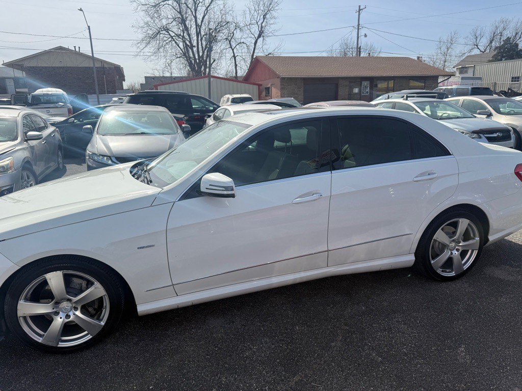 2012 Mercedes-Benz E-Class Image 5
