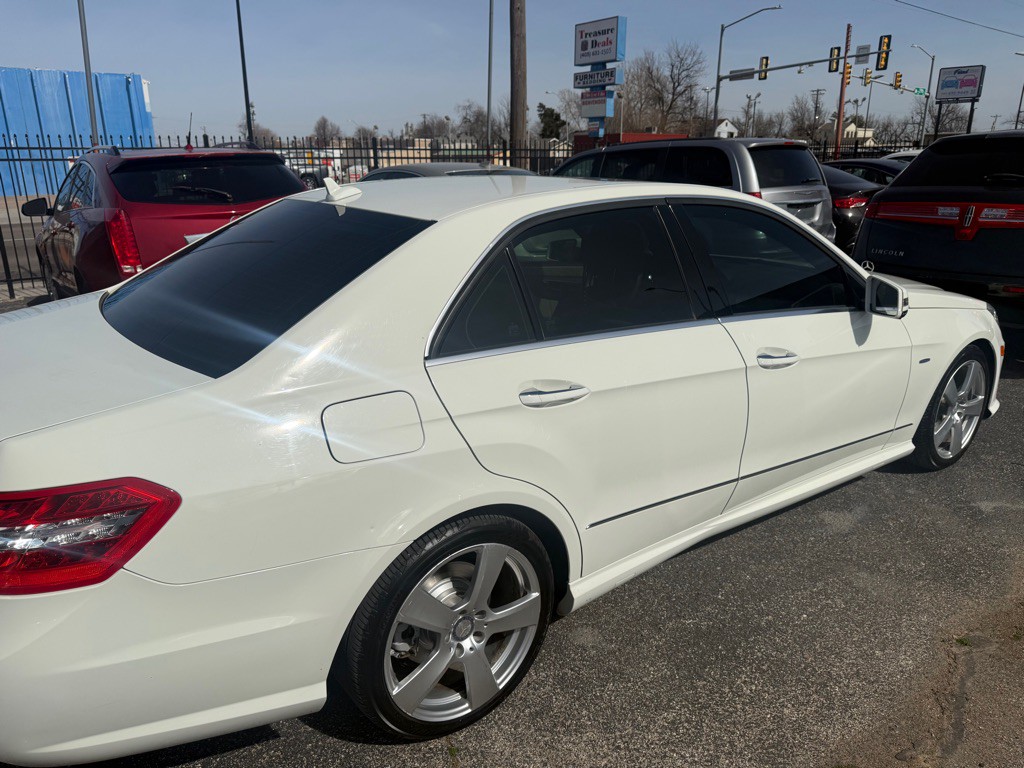 2012 Mercedes-Benz E-Class Image 10