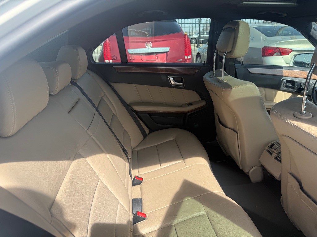 2012 Mercedes-Benz E-Class Image 13