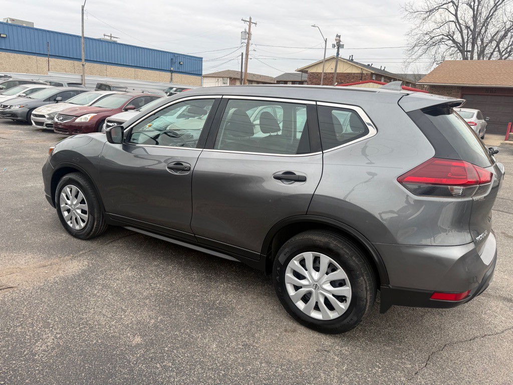2019 Nissan Rogue Image 11
