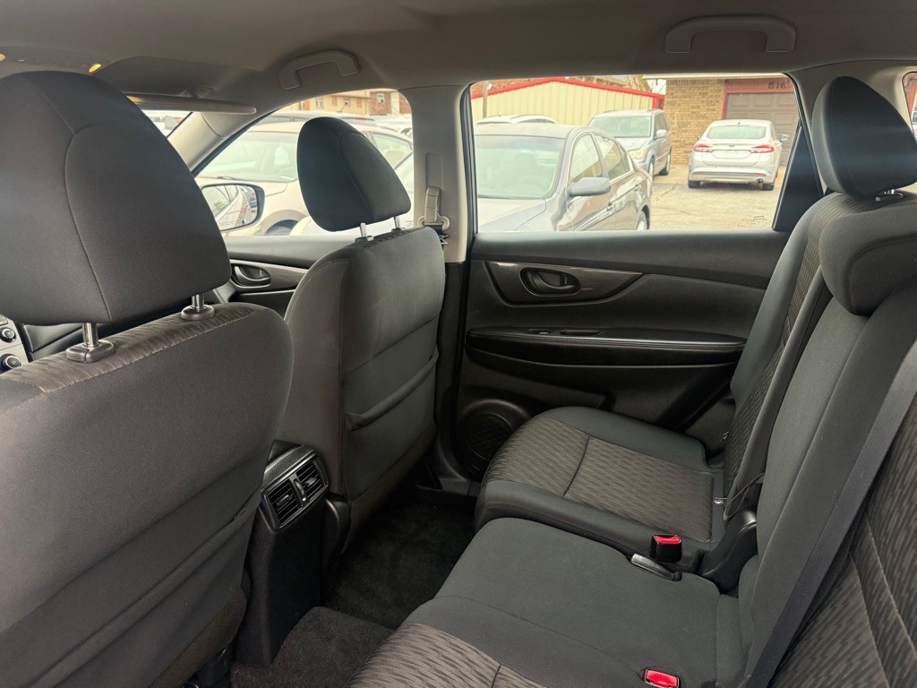 2019 Nissan Rogue Image 13