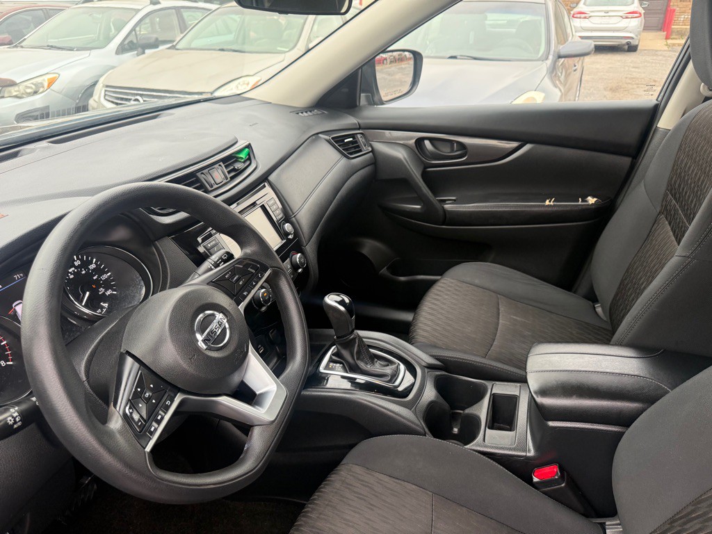 2019 Nissan Rogue Image 15