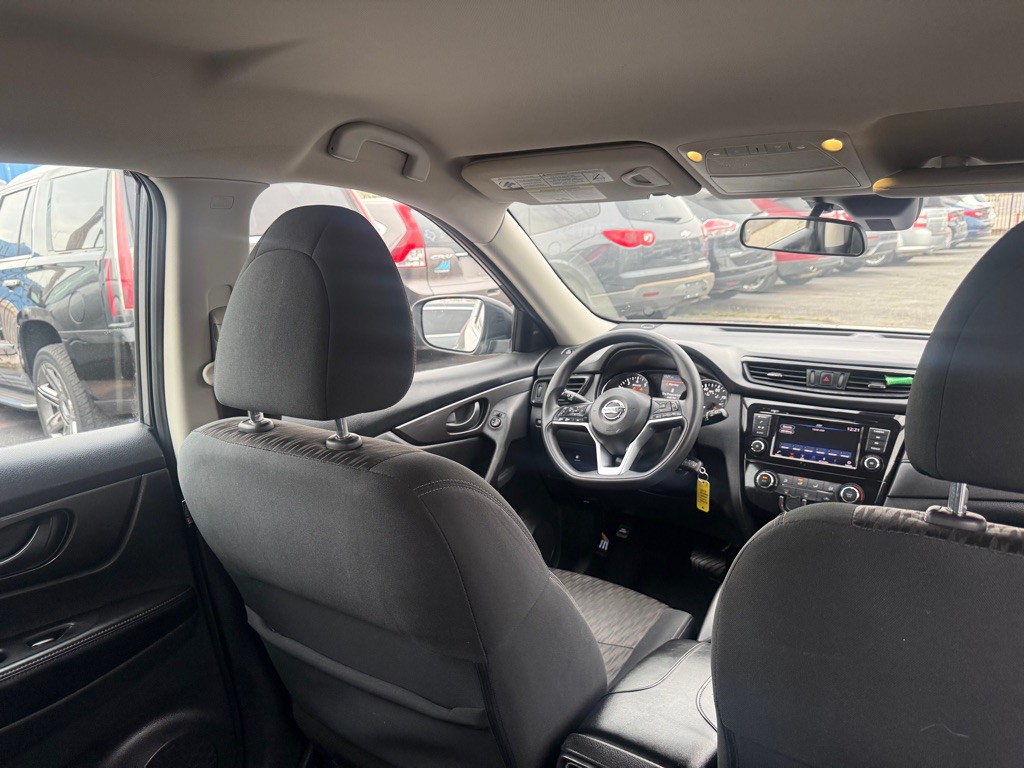 2019 Nissan Rogue Image 19