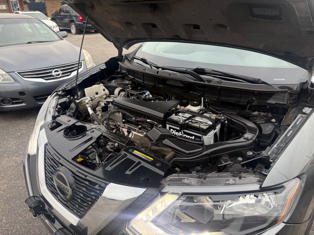 2019 Nissan Rogue Image 24