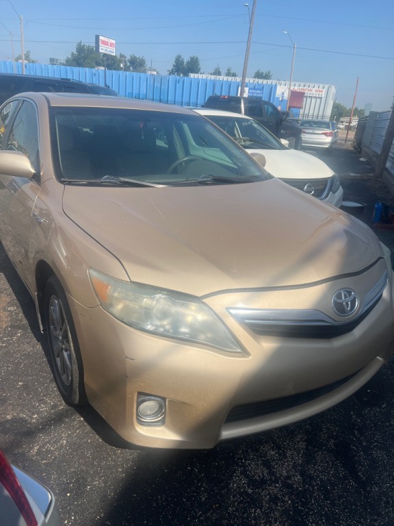 2010 Toyota Camry Image 2