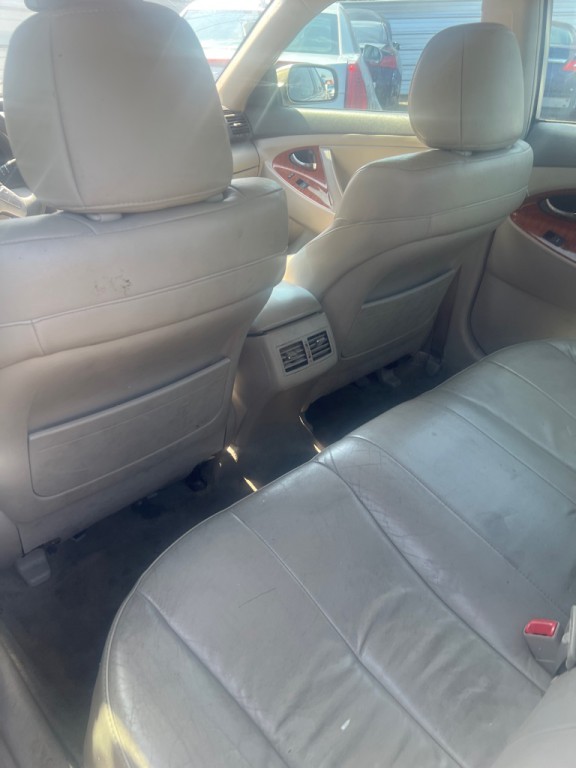 2010 Toyota Camry Image 4