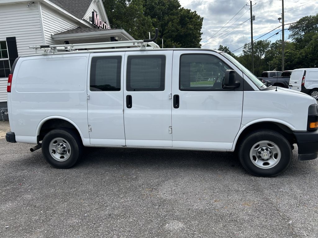 2020 Chevrolet Express Image 4