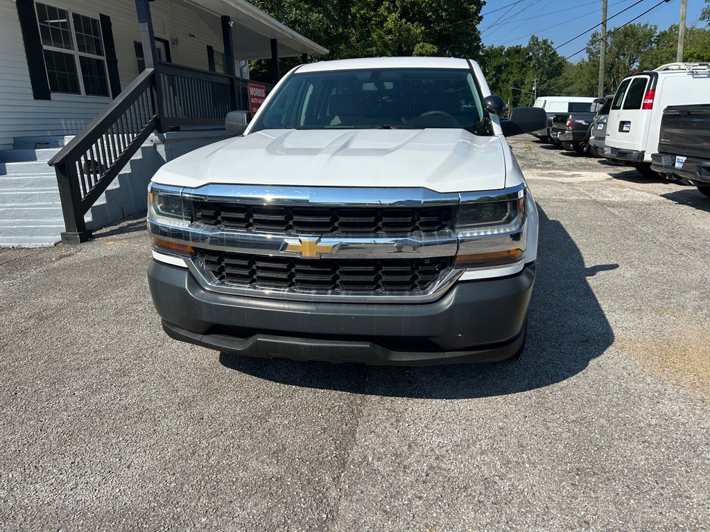 2018 Chevrolet Silverado 1500 Image 2
