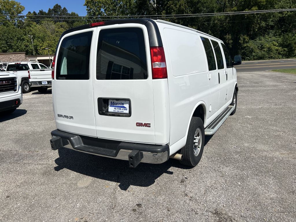 2023 GMC Savana Image 4