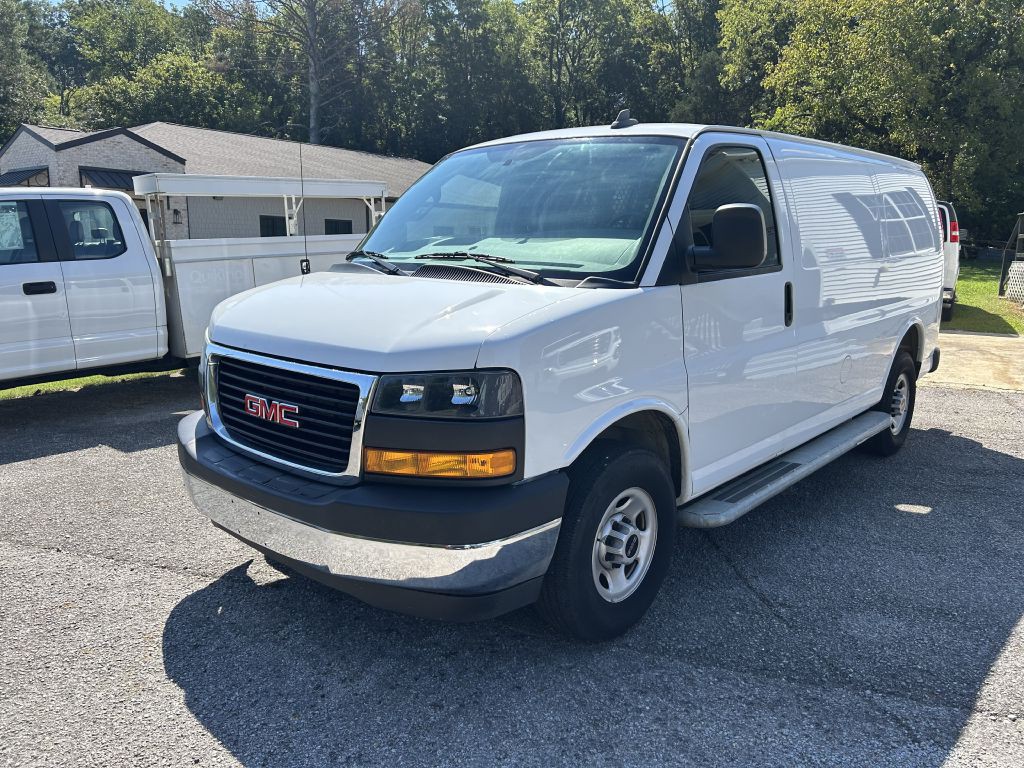 2023 GMC Savana Image 8