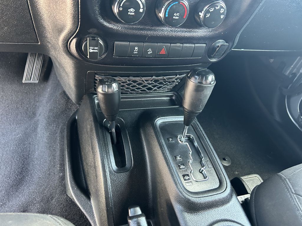 2016 Jeep Wrangler Image 10