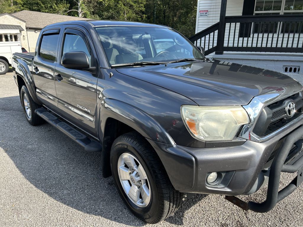2015 Toyota Tacoma Image 8