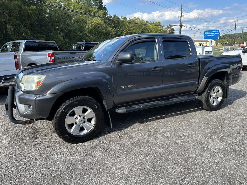 2015 Toyota Tacoma Image 2
