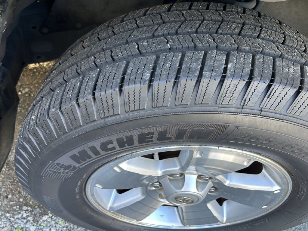 2015 Toyota Tacoma Image 19