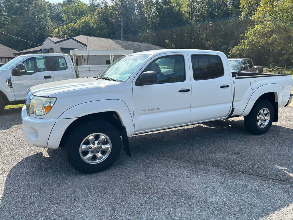 2010 Toyota Tacoma Image 3
