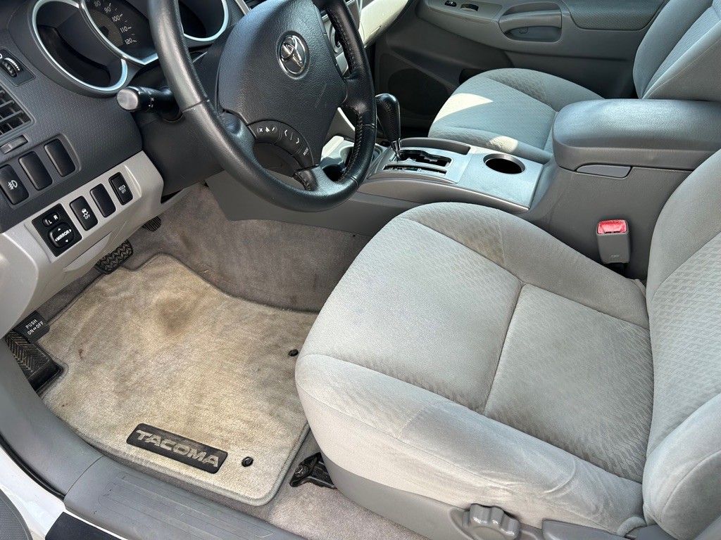 2010 Toyota Tacoma Image 9