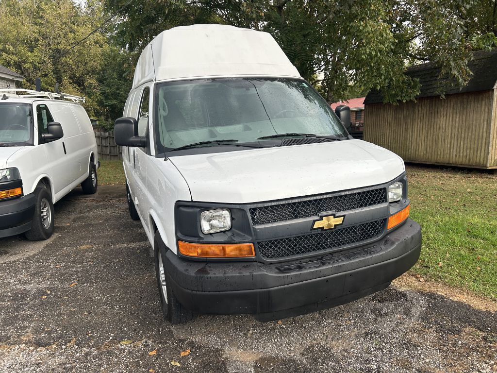 2015 Chevrolet Express Image 6
