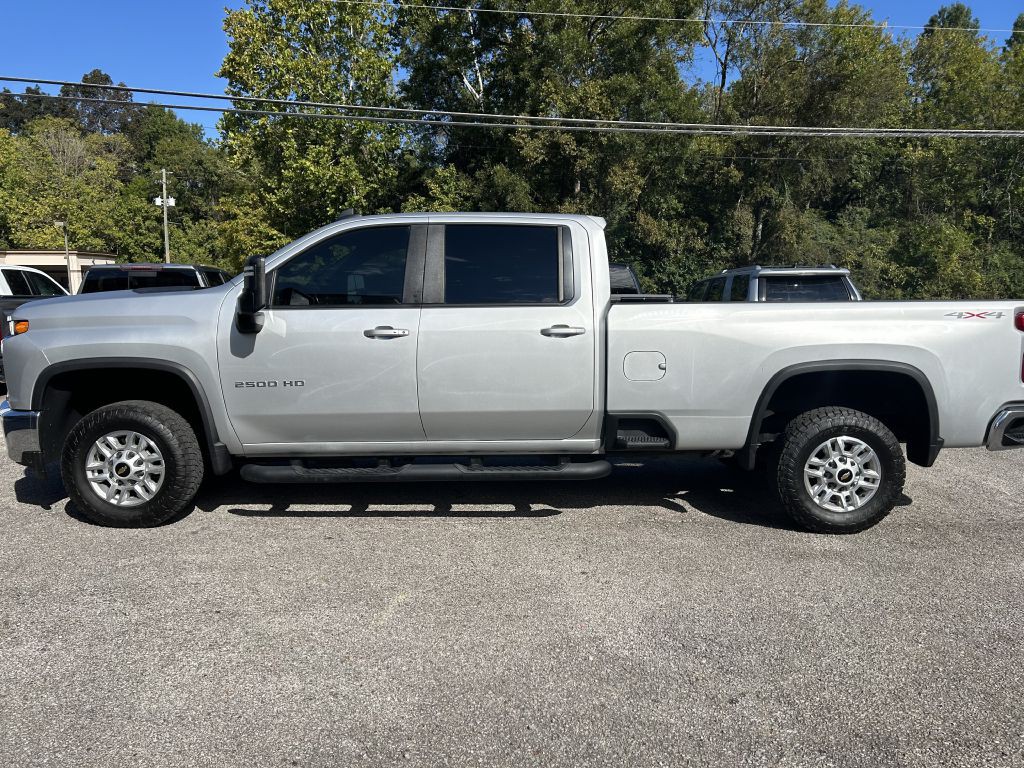 2023 Chevrolet Silverado 1500 Image 3