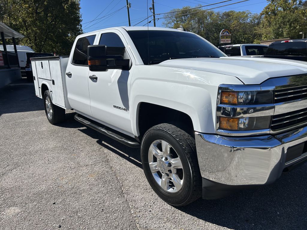 2017 Chevrolet Silverado 1500 Image 2