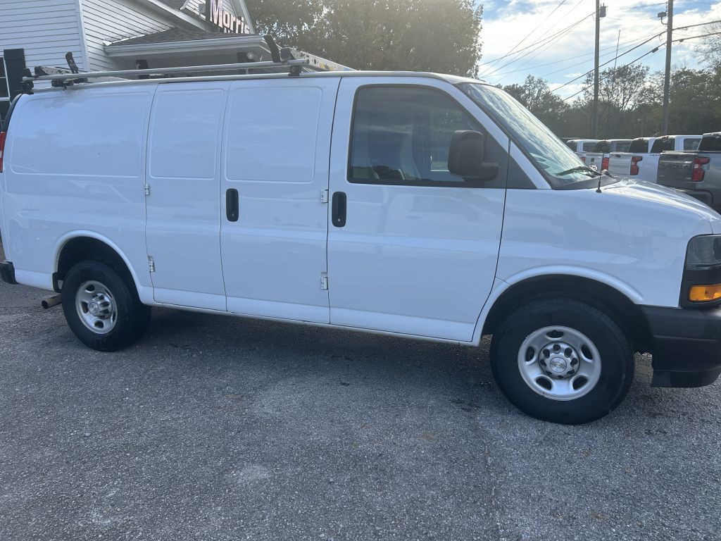 2021 Chevrolet Express Image 4