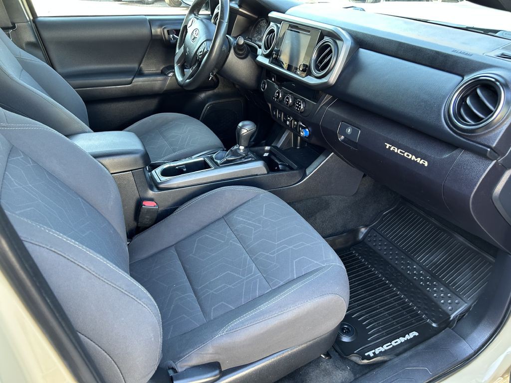 2018 Toyota Tacoma Image 14