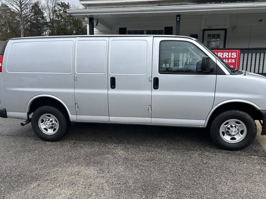 2020 Chevrolet Express Image 2