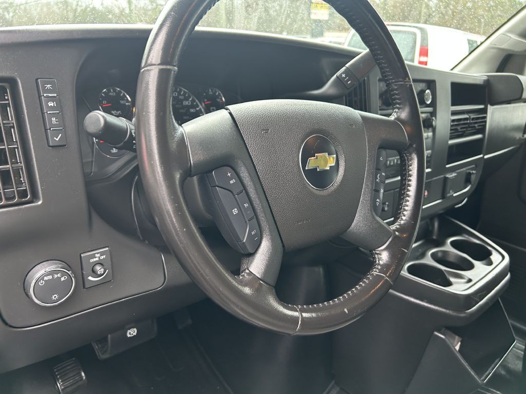 2020 Chevrolet Express Image 8