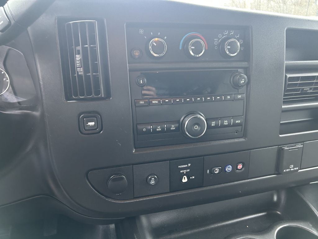 2020 Chevrolet Express Image 9