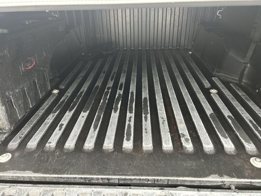 2017 Toyota Tacoma Image 19