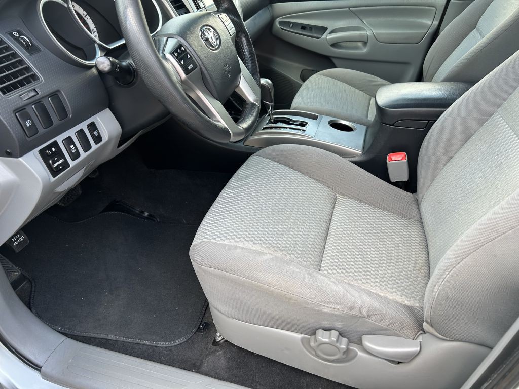 2013 Toyota Tacoma Image 9