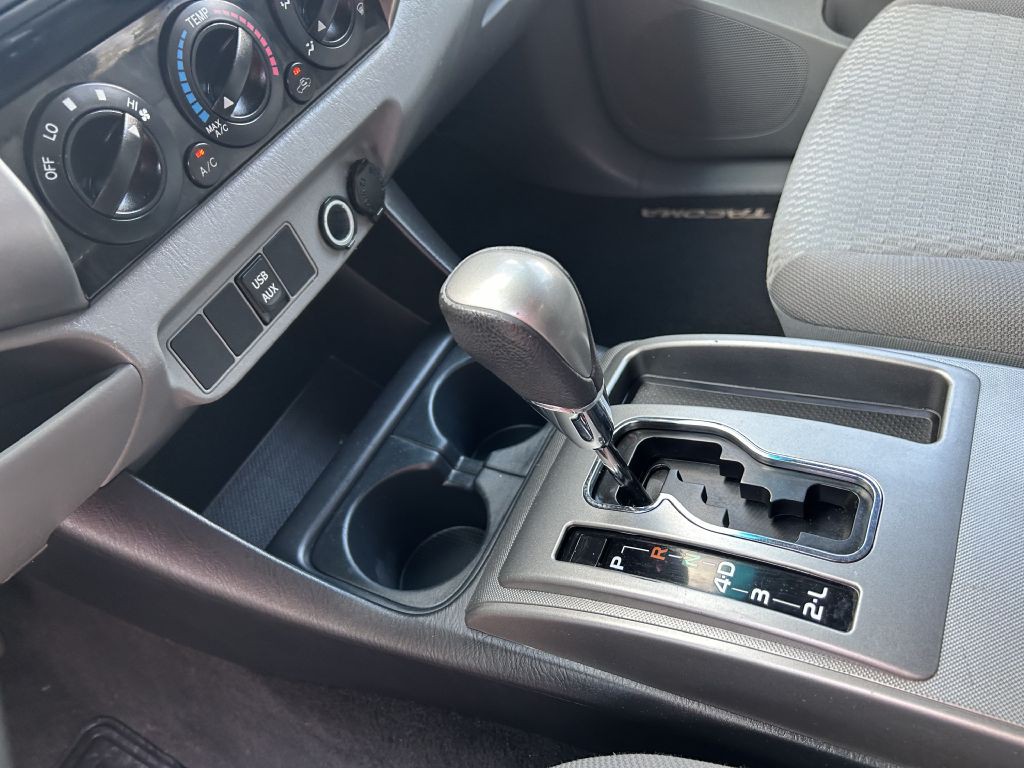 2013 Toyota Tacoma Image 12