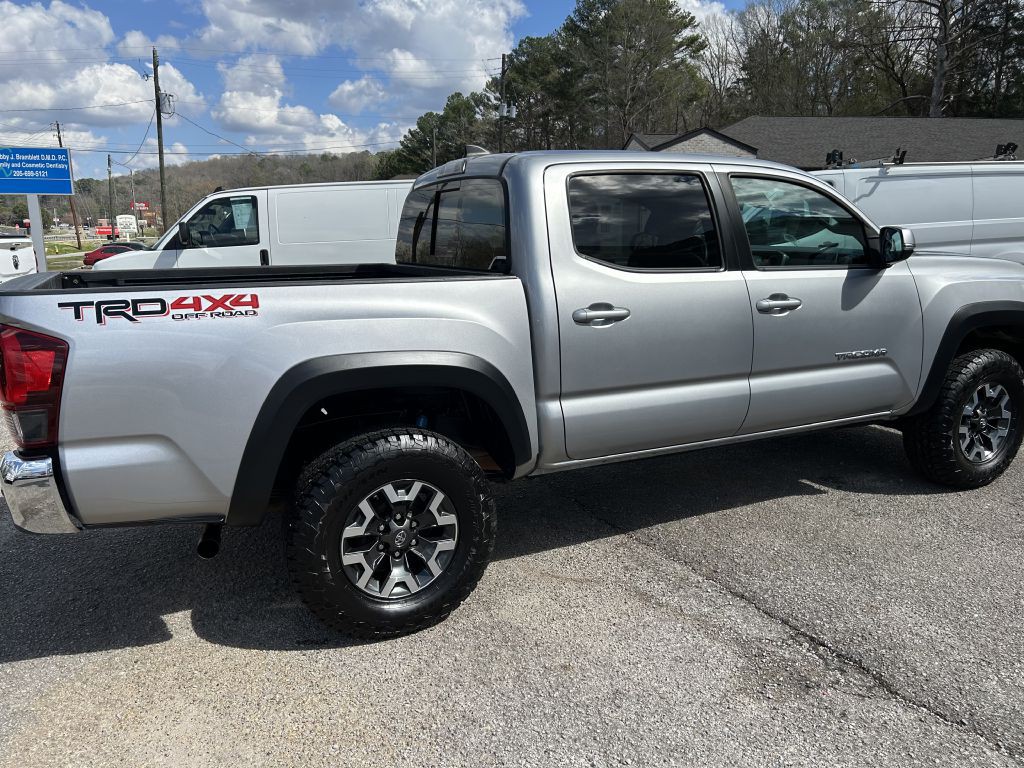 2019 Toyota Tacoma Image 3