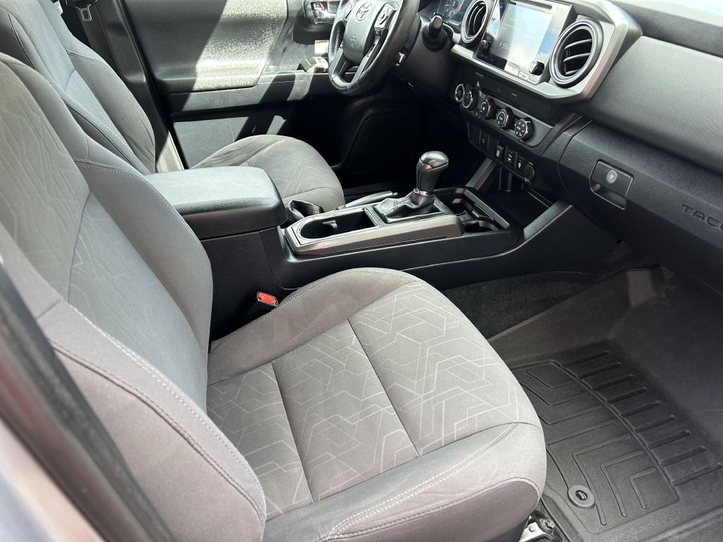 2019 Toyota Tacoma Image 16