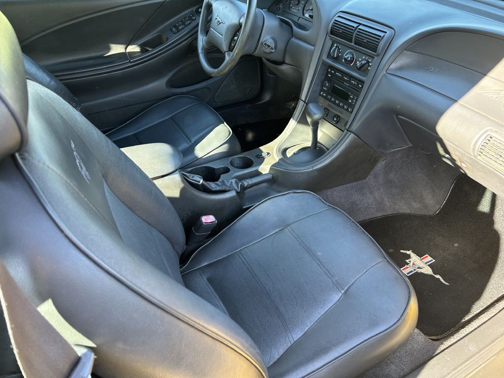 2004 Ford Mustang Image 6