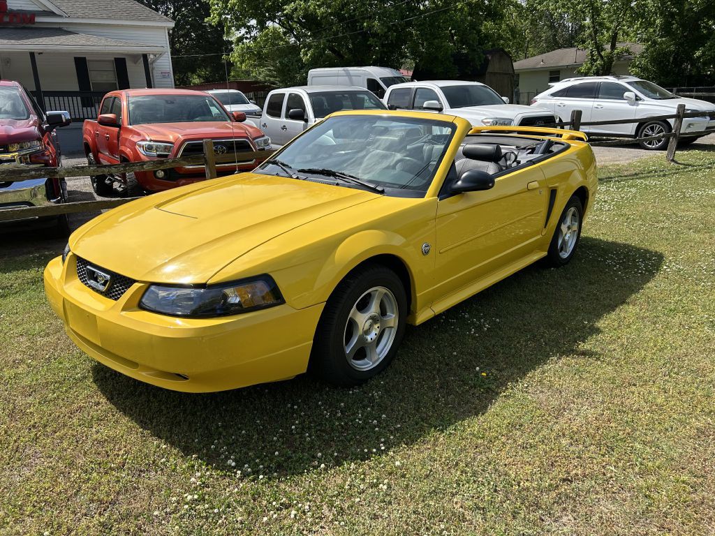 2004 Ford Mustang Image 1