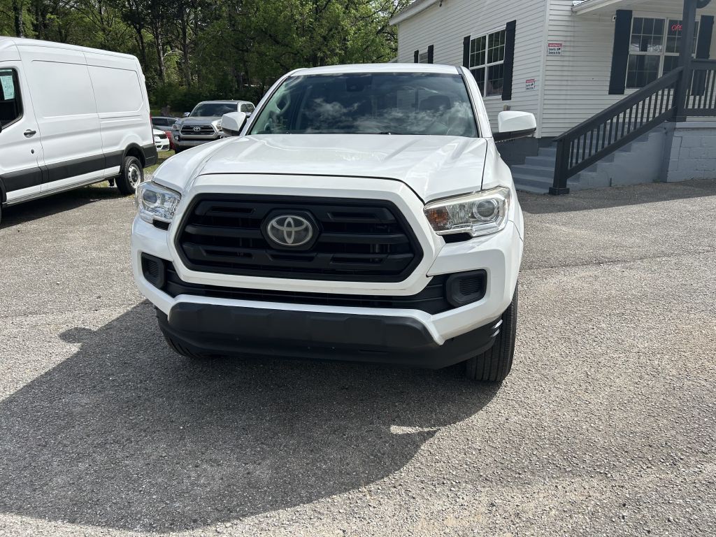 2019 Toyota Tacoma Image 2
